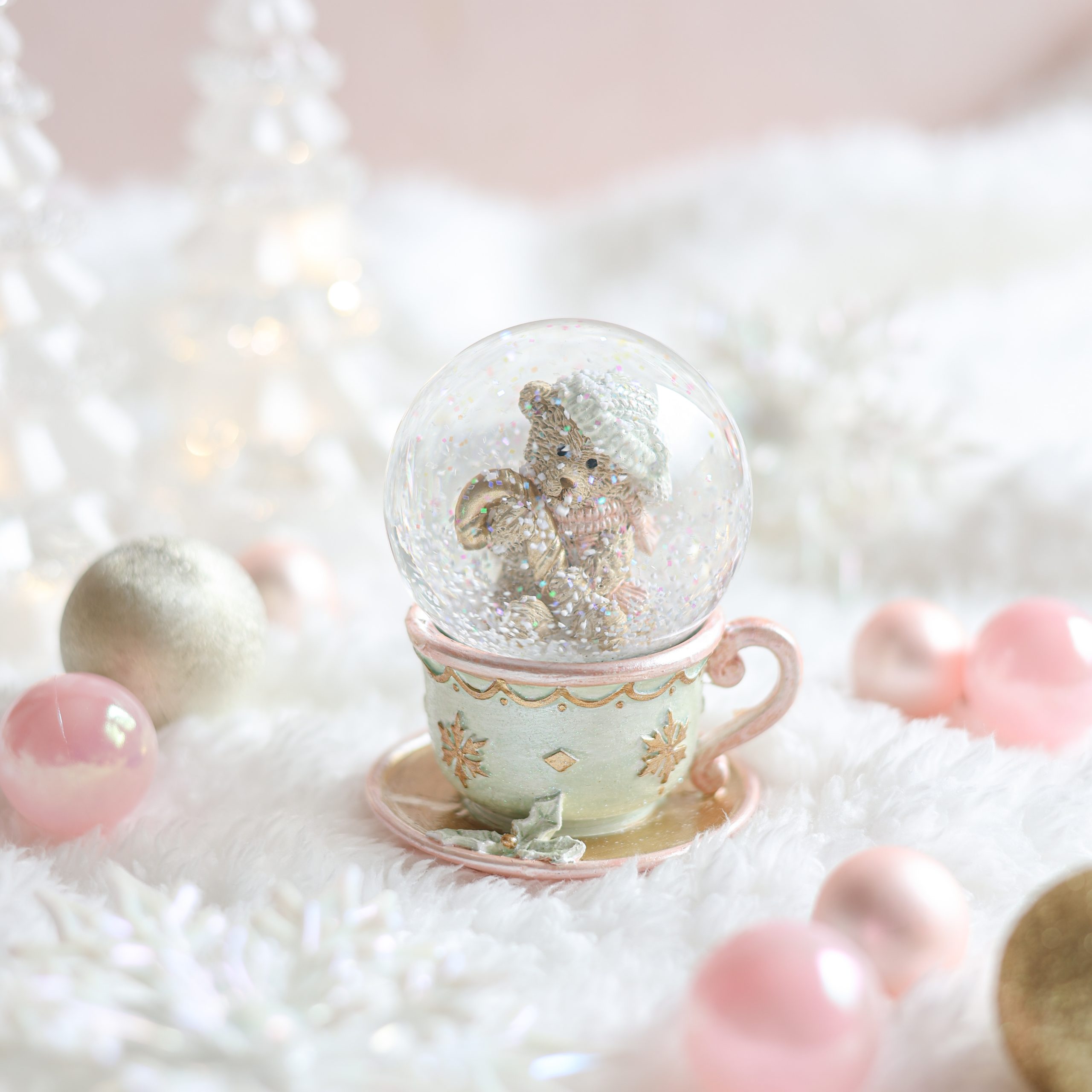 クリスマスアイテム（くまスノードーム画像）