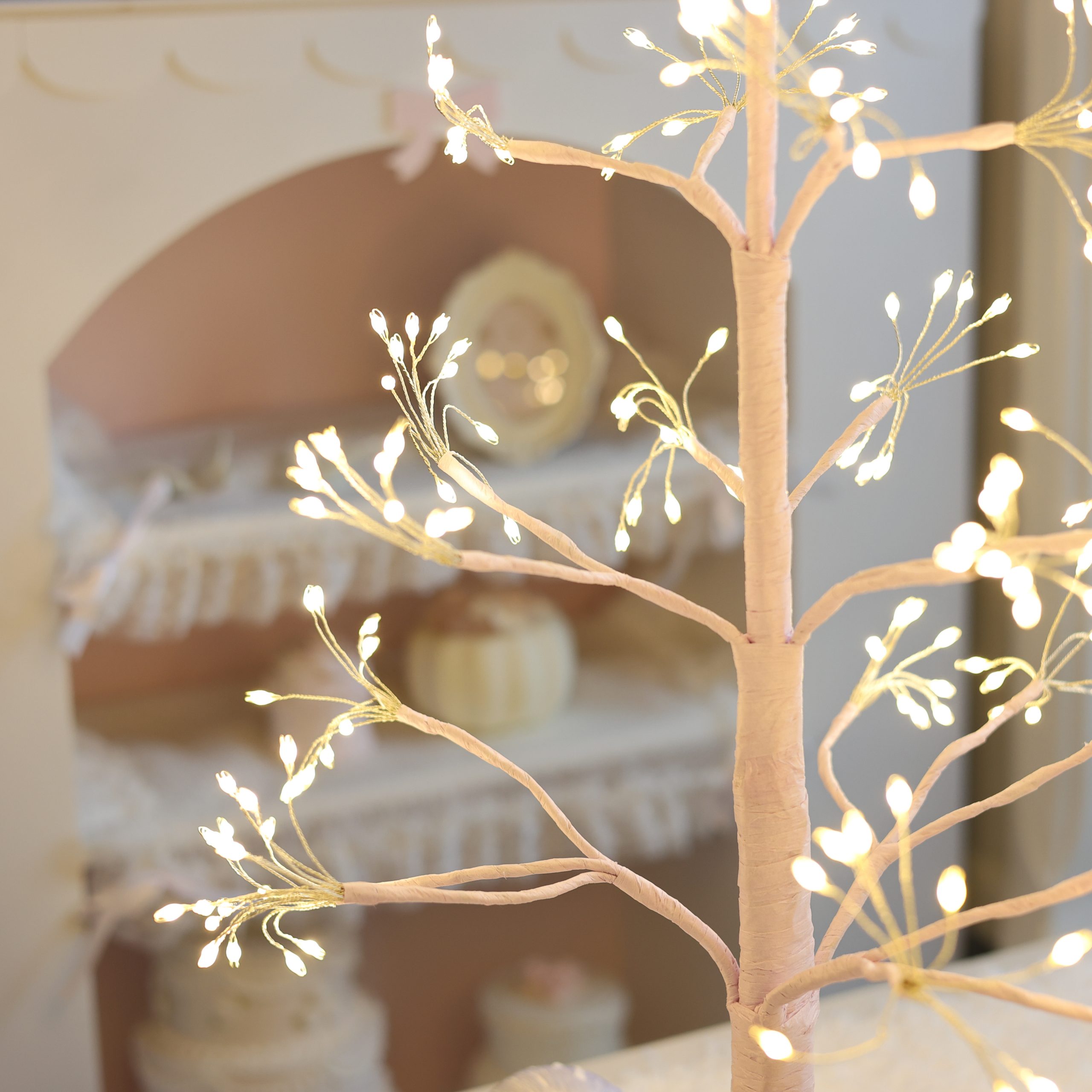 クリスマスアイテム（クリスマスツリー枝アップ画像）