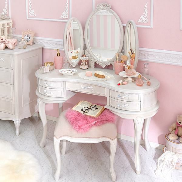 クラシカルドレッサー/Loire(ロワール)サムネイル画像