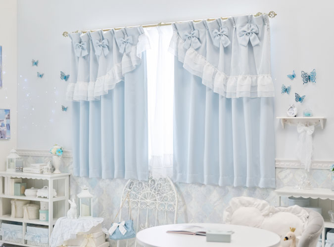 ティアラリボン2WAY遮光カーテン/レースカーテンセット水色の出窓の画像